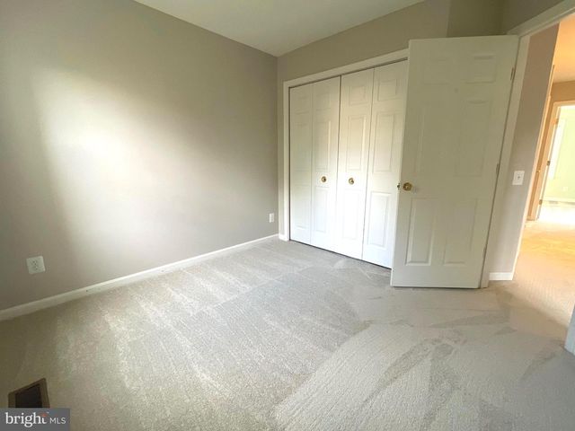 47616 WATKINS ISLAND SQ, Sterling, VA 20165