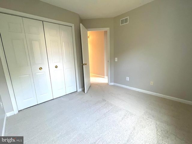 47616 WATKINS ISLAND SQ, Sterling, VA 20165