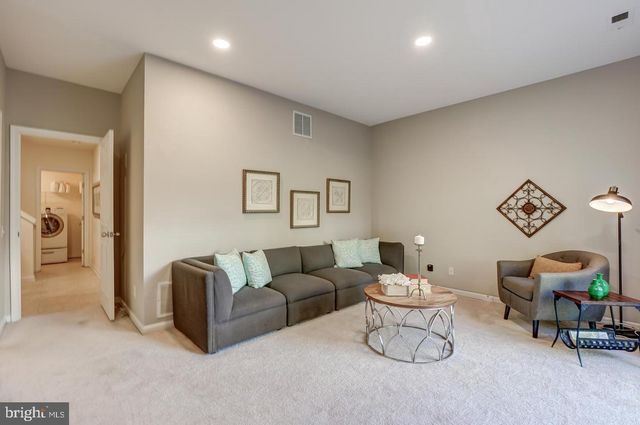 47616 WATKINS ISLAND SQ, Sterling, VA 20165