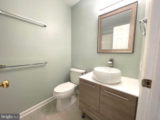 47616 WATKINS ISLAND SQ, Sterling, VA 20165