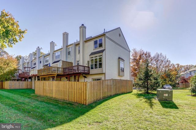 47616 WATKINS ISLAND SQ, Sterling, VA 20165