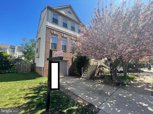 47616 WATKINS ISLAND SQ, Sterling, VA 20165