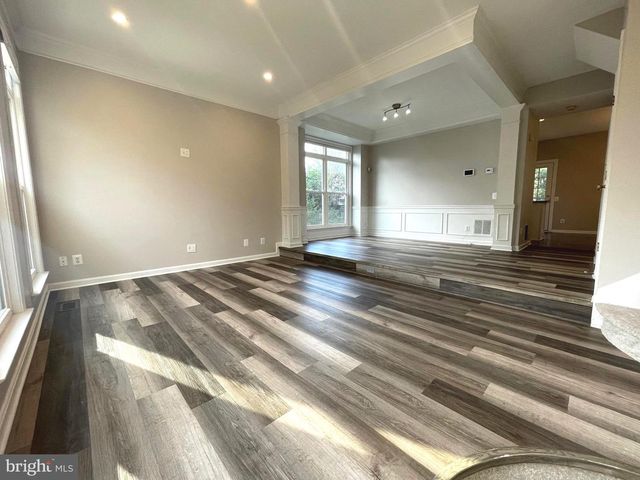 47616 WATKINS ISLAND SQ, Sterling, VA 20165