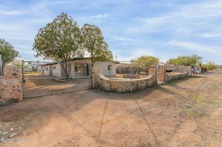 2731 W Mossman Road, Tucson, AZ 85746