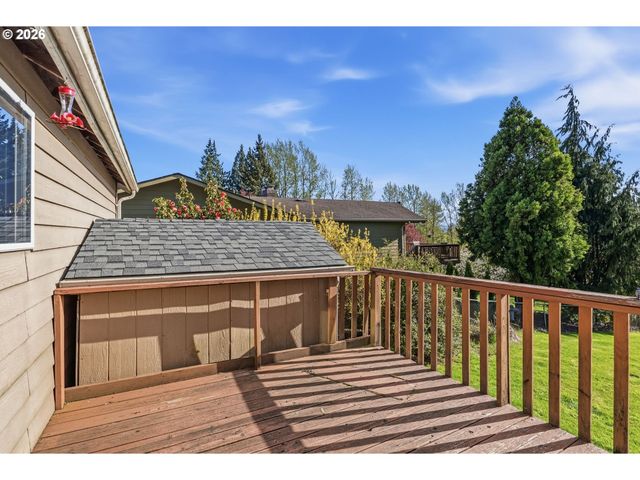 3323 COLUMBIA HEIGHTS Rd, Longview, WA 98632