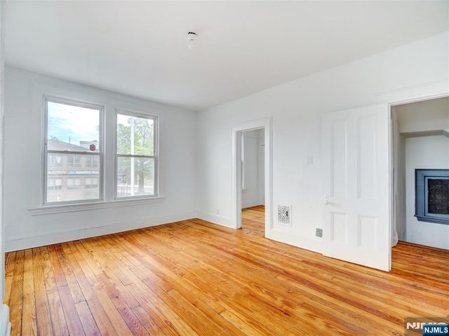 444 Broad Street 442, Elizabeth, NJ 07208