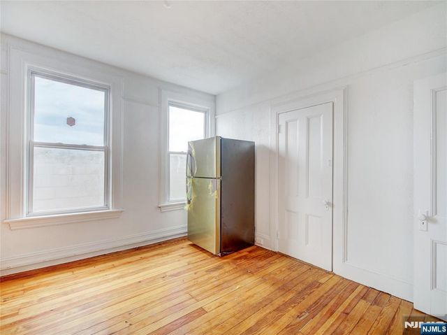 444 Broad Street 442, Elizabeth, NJ 07208