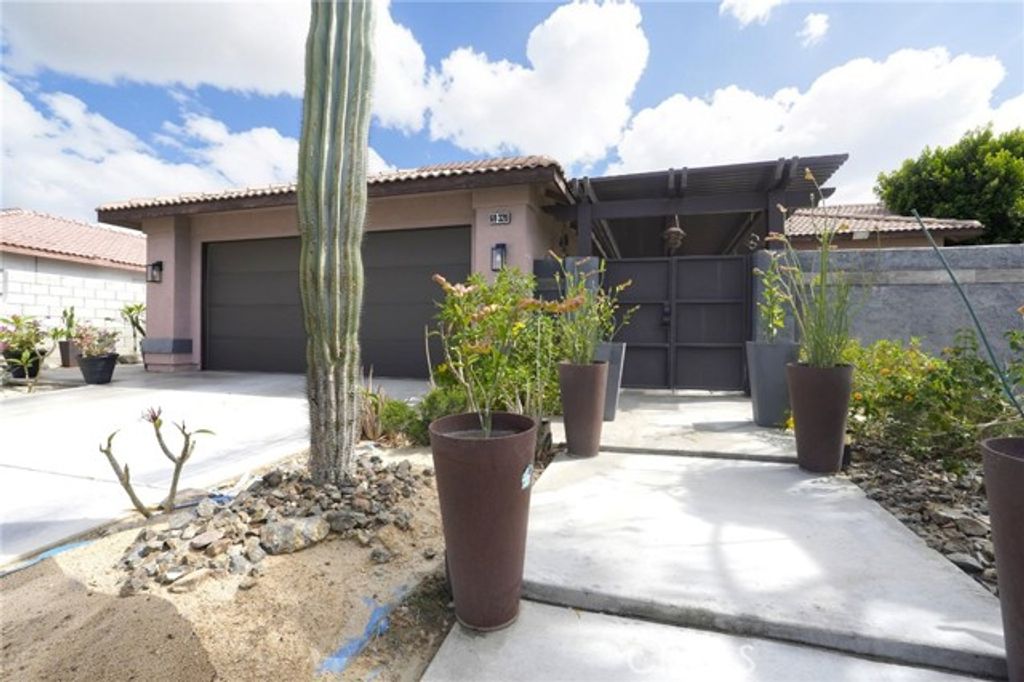 69320 Cypress Road, Cathedral City, CA 92234