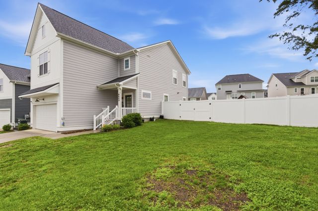 8649 Lawson Dr, Antioch, TN 37013