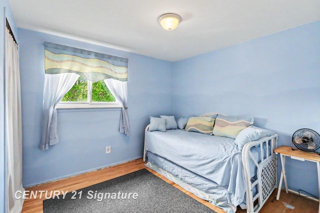 11143 Dudley Street, Taylor, MI 48180