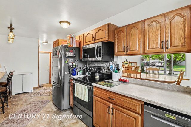 11143 Dudley Street, Taylor, MI 48180