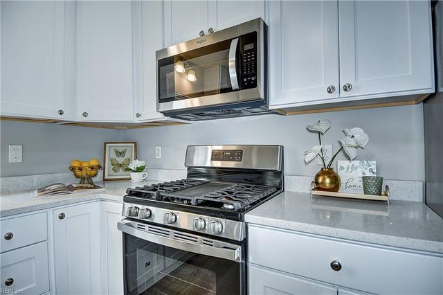228 Libby St, Hampton, VA 23663