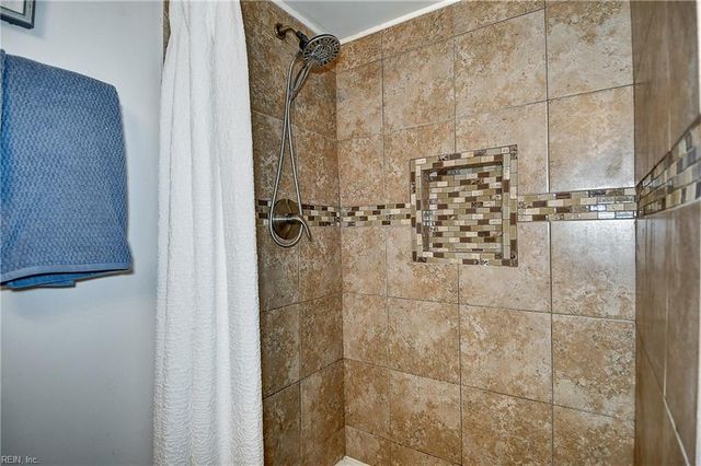 228 Libby St, Hampton, VA 23663