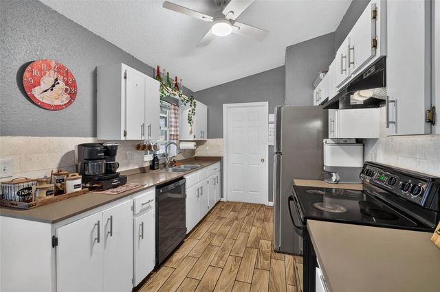 125 CHEROKEE DRIVE, Auburndale, FL 33823