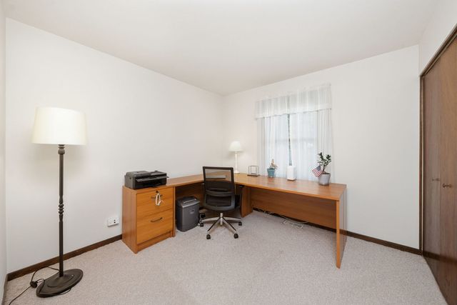 1511 Lexington Lane, Downers Grove, IL 60516