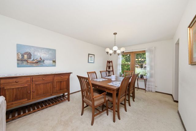 1511 Lexington Lane, Downers Grove, IL 60516