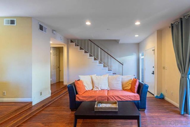 326 N CURTIS Avenue F, Alhambra, CA 91801