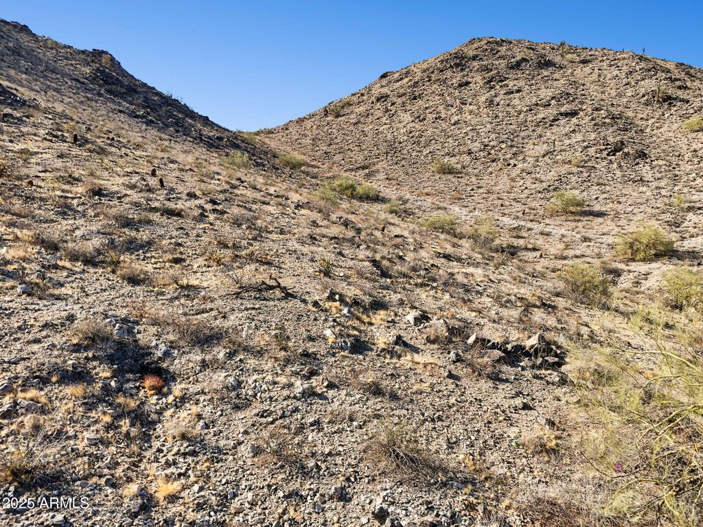 3388 N HIGHLANDS Drive 38, Buckeye, AZ 85396 — photo 2