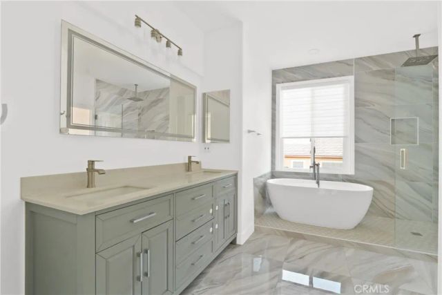 18 Lessay, Newport Coast, CA 92657