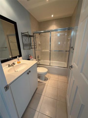 11362 NW 34th Pl, Sunrise, FL 33323