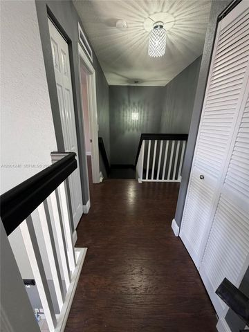 11362 NW 34th Pl, Sunrise, FL 33323