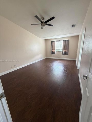 11362 NW 34th Pl, Sunrise, FL 33323