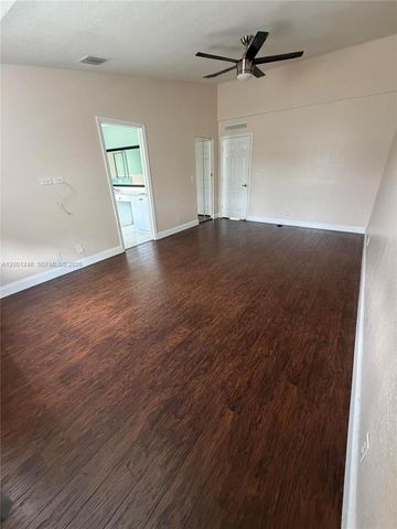 11362 NW 34th Pl, Sunrise, FL 33323