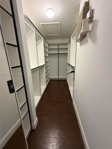 11362 NW 34th Pl, Sunrise, FL 33323