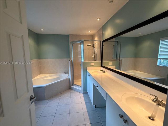 11362 NW 34th Pl, Sunrise, FL 33323