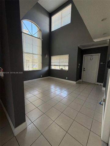 11362 NW 34th Pl, Sunrise, FL 33323