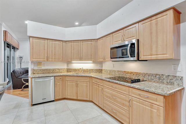 12442 NW 10th Ct C-14, Coral Springs, FL 33071