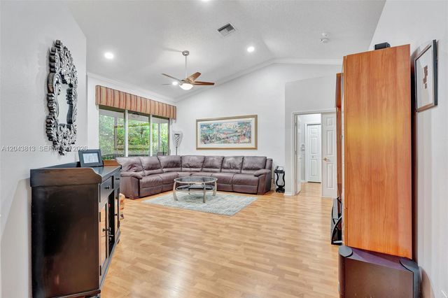 12442 NW 10th Ct C-14, Coral Springs, FL 33071