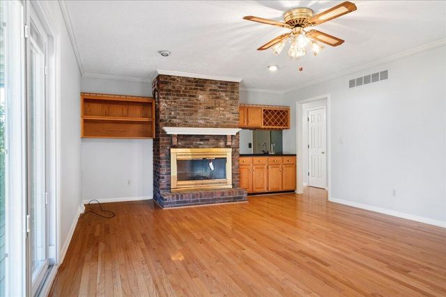 135 Hidden Valley Road, Danville, KY 40422