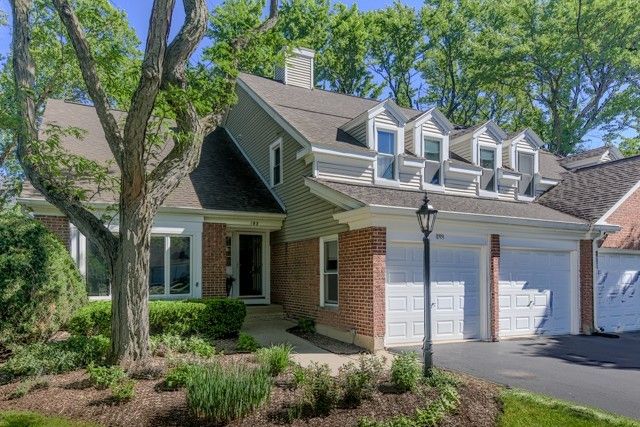 193 Country Club Drive, Prospect Heights, IL 60070