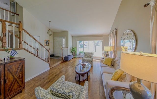 193 Country Club Drive, Prospect Heights, IL 60070