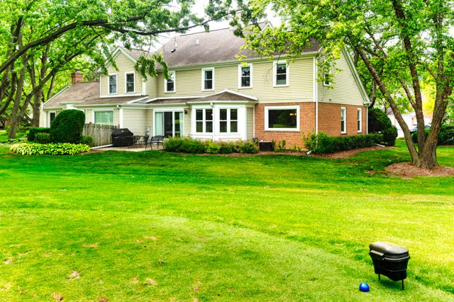 193 Country Club Drive, Prospect Heights, IL 60070