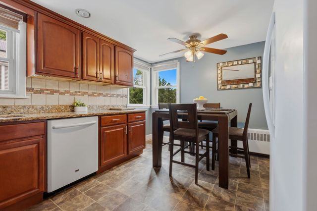 7 Taylor 2, Saugus, MA 01906