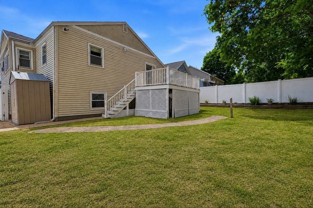 7 Taylor 2, Saugus, MA 01906