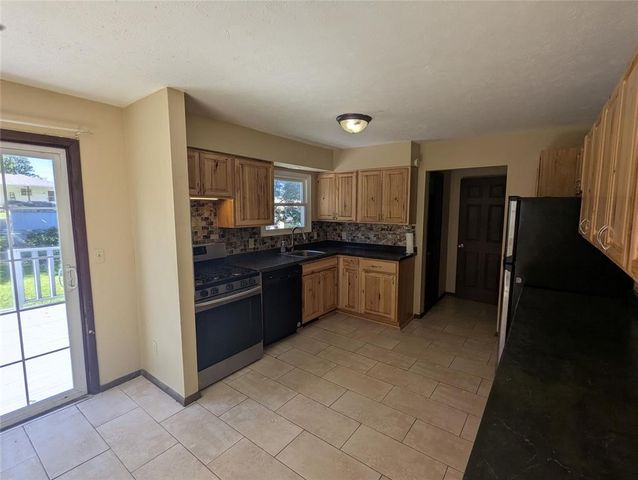 3906 PAGE Street, Erie, PA 16510