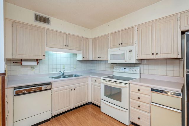 3871 Indian Trail 4C, Destin, FL 32541