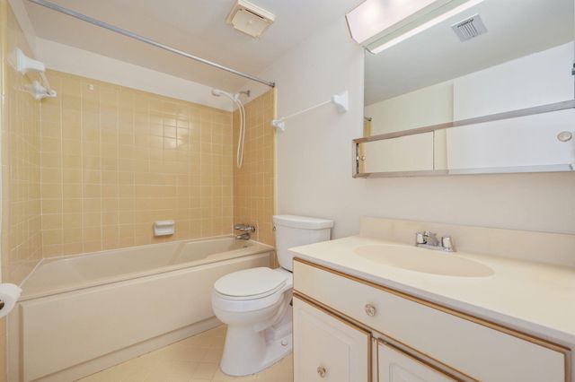 3871 Indian Trail 4C, Destin, FL 32541