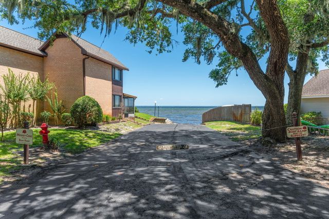 3871 Indian Trail 4C, Destin, FL 32541