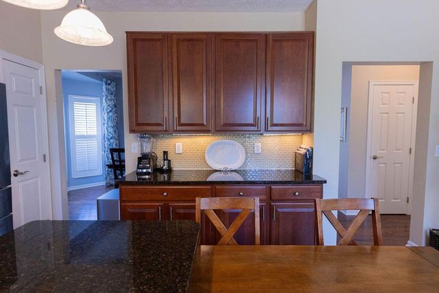 7905 Glenmore Drive, Powell, OH 43065