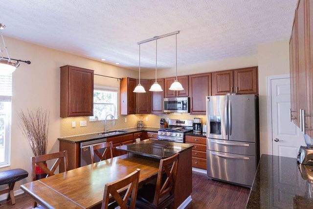 7905 Glenmore Drive, Powell, OH 43065