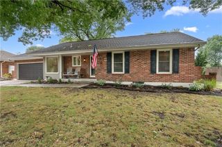 717 NE Mulberry Street, Lee's Summit, MO 64086