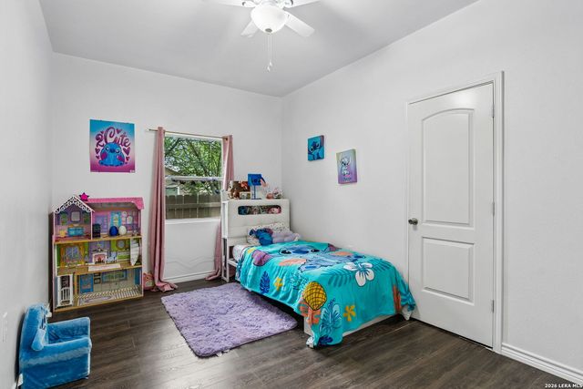 810 Lamar, Luling, TX 78648