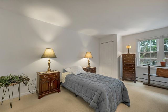 332 Parkside Rd Unit 2, New London, NH 03257