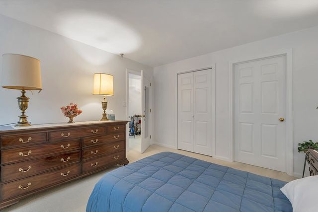 332 Parkside Rd Unit 2, New London, NH 03257