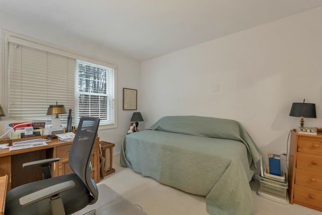 332 Parkside Rd Unit 2, New London, NH 03257