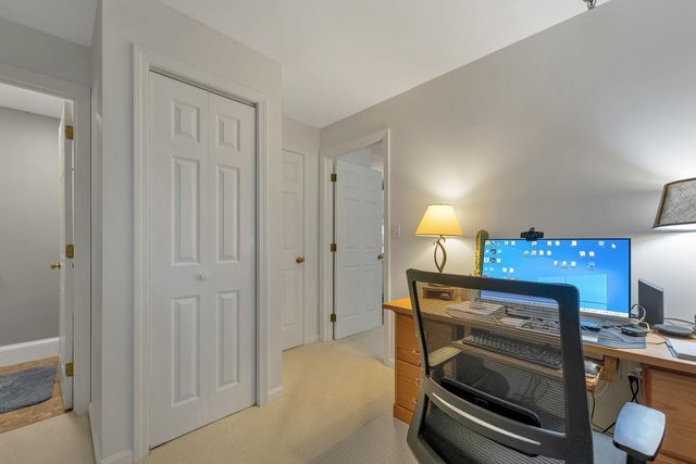 332 Parkside Rd Unit 2, New London, NH 03257